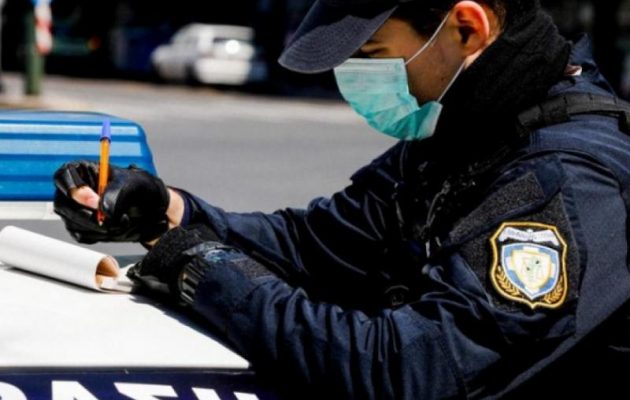 Κορωνοϊός: Οκτώ συλλήψεις και 1.668 παραβάσεις των μέτρων την παραμονή της Πρωτοχρονιάς