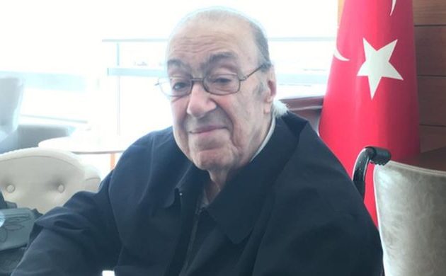 Πέθανε ο διάδοχος του οθωμανικού θρόνου Ντουντάρ Οσμάνογλου σε ηλικία 90 ετών
