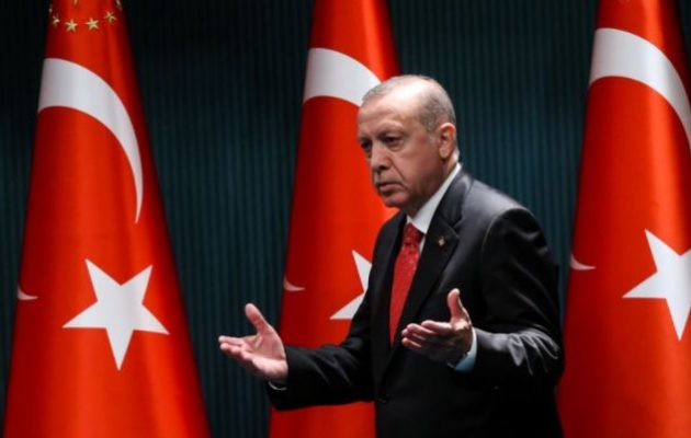 Ο Ερντογάν επειδή φοβάται τον Μπάιντεν υποσχέθηκε «ελευθερία του Τύπου και ανθρώπινα δικαιώματα»