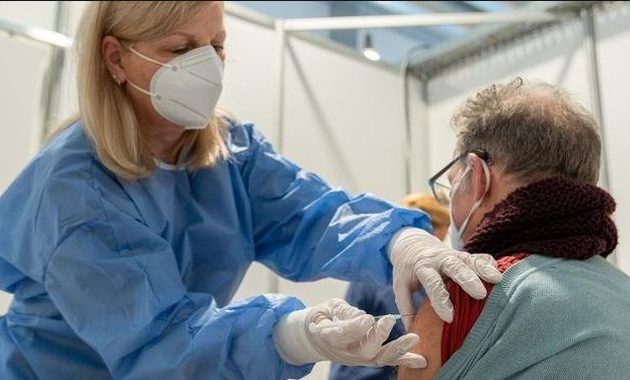 Τον υποχρεωτικό εμβολιασμό εξετάζουν και οι αποτυχημένοι Γερμανοί