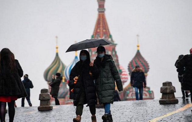 Δήμαρχος Μόσχας: Ο μισός πληθυσμός της πόλης έχει κορωνοϊό