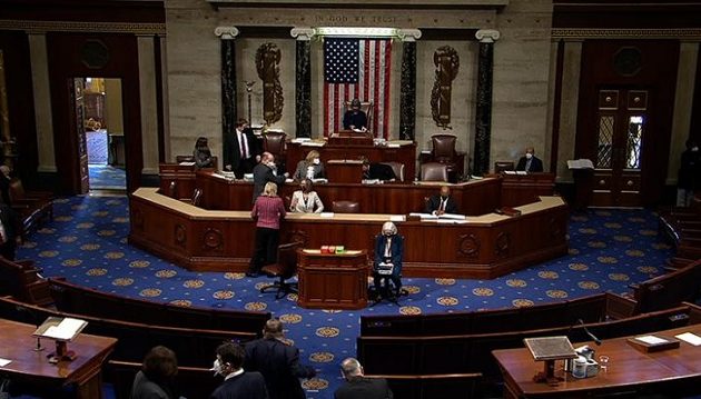 Η Βουλή των Αντιπροσώπων ψήφισε υπέρ της παραπομπής Τραμπ