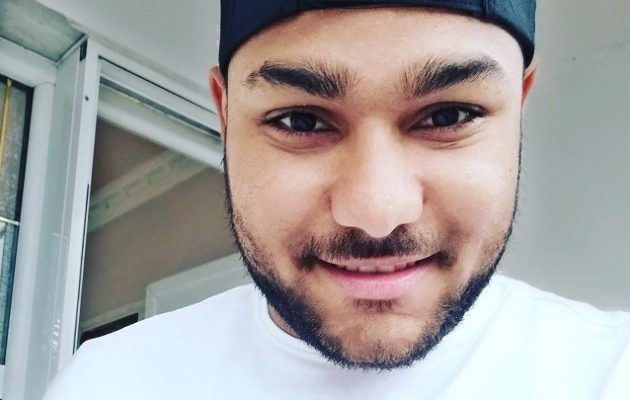 Αυτός είναι ο 24χρονος Ρομά από τον Δενδροπόταμο που «αποθέωσε» η Ούρσουλα Φον Ντερ Λάιεν