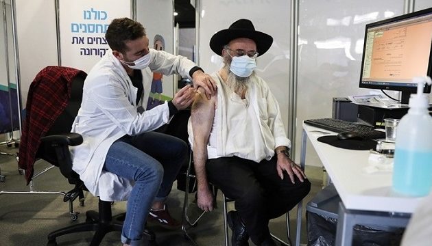 Νόμος στο Ισραήλ θα επιτρέπει να γίνονται γνωστά τα ονόματα όσων δεν έχουν εμβολιαστεί