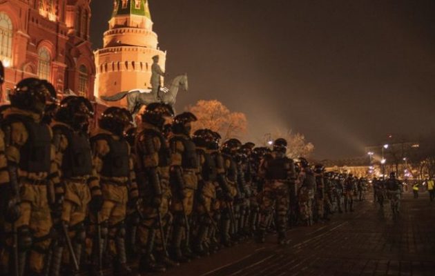 Ρωσία: Εκατοντάδες συλλήψεις και σκληρή καταστολή οπαδών του Ναβάλνι