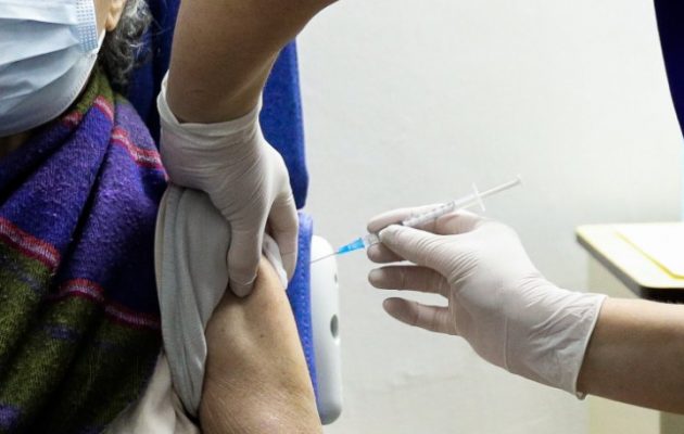 Πιστοποιητικό εμβολιασμού: Ελπίδα ή συγκάλυψη της αποτυχίας και σίγουρα «μπίζνα» πολλών δισ. ευρώ