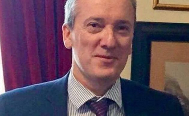 Ελληνικές βιβλιοθήκες και εστίες ελληνικού πολιτισμού στη Βοσνία Ερζεγοβίνη δημιουργεί ο Έλληνας πρεσβευτής στη χώρα