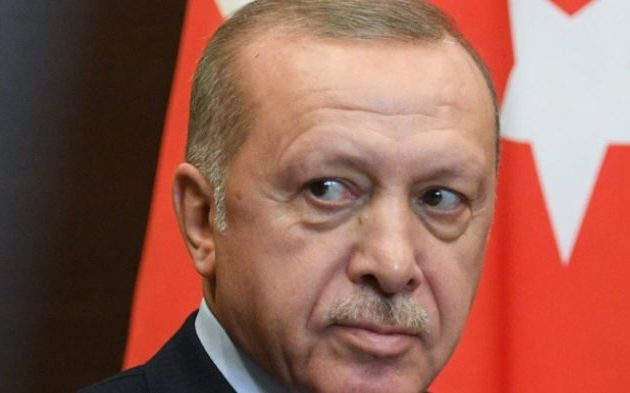 Die Welt: Ο αρχιμαφιόζος Σεντάτ Πεκέρ «πιέζει» τον Ερντογάν – Θα του κλείσει το στόμα;