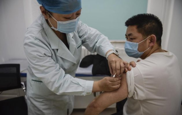 H Kίνα εμβολίασε 9,6 εκατομμύρια πολίτες σε μια ημέρα
