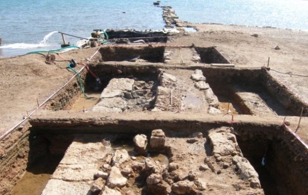 Σαλαμίνα: Σημαντική αρχαιολογική ανακάλυψη – Τμήμα επιθαλάσσιου τείχους της κλασικής πόλης