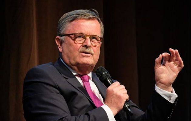 Φρανκ Ούλριχ Μοντγκόμερι: «Αυτή η πανδημία δεν θα τελειώσει ποτέ»