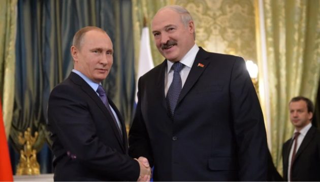 Ο Πούτιν στηρίζει Λουκασένκο: «Χτίζουμε μια ενισχυμένη Ένωση»