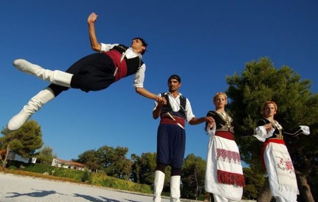 Την άμεση στήριξη των Σχολών Παραδοσιακού Χορού ζητάνε 34 βουλευτές του ΣΥΡΙΖΑ-ΠΣ