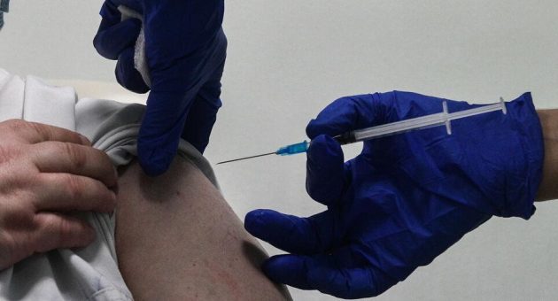 Κοντοζαμάνης: Ξεκινούν οι κατ’ οίκον εμβολιασμοί – Τι είπε για τα σελφ τεστ από σούπερ μάρκετ