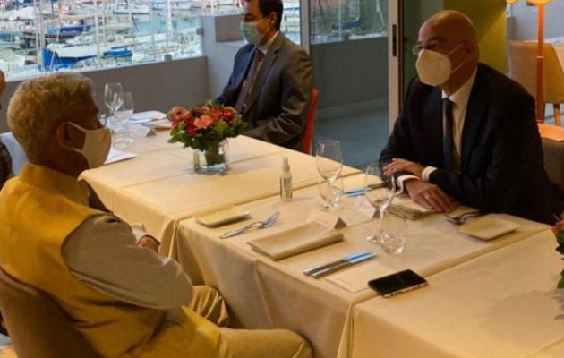 Ο Δένδιας συνάπτει τη μεγάλη ελληνοϊνδική συμμαχία που θα αλλάξει τον κόσμο