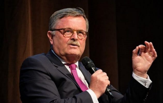 O Φρανκ Ούλριχ Μοντγκόμερι προειδοποιεί για τέταρτο κύμα και πιθανό λοκντάουν το φθινόπωρο