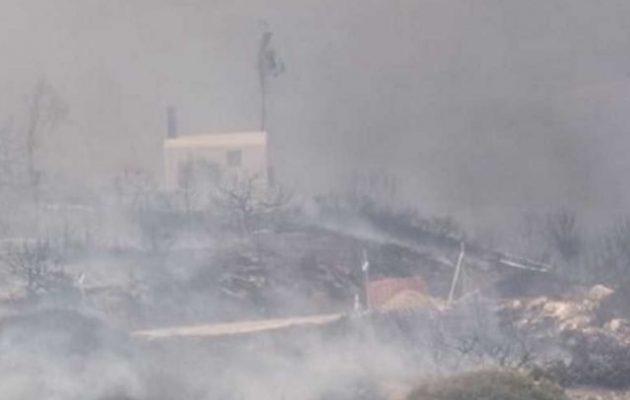 Μεγάλη δύναμη της Πυροσβεστικής στην Πάρο