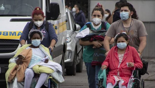 Λοκντάουν από το Σάββατο στη Χιλή παρά τον πλήρη εμβολιασμό του 57%