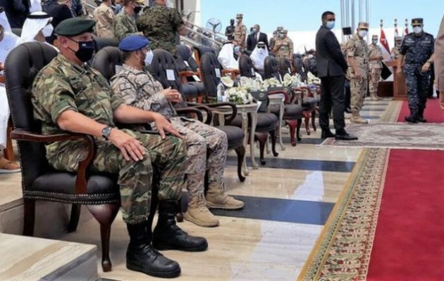 Η ελληνική στρατιωτική ηγεσία στα εγκαίνια του νέου ναυστάθμου της Αιγύπτου δίπλα στη Λιβύη