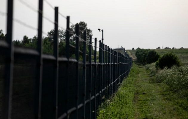 Η Λιθουανία φτιάχνει φράχτη στα σύνορα με Λευκορωσία
