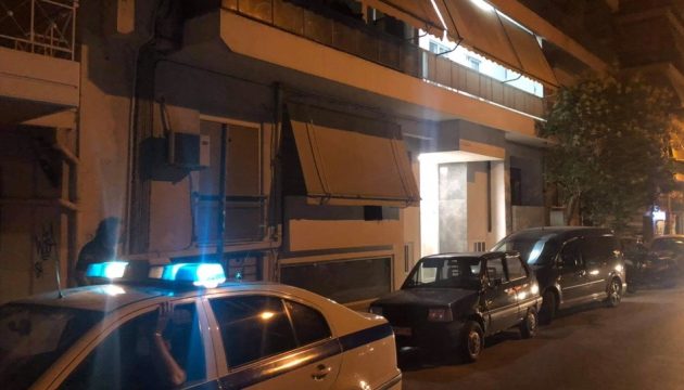 Zευγάρι βρέθηκε νεκρό στο διαμέρισμά του στην Καλλιθέα