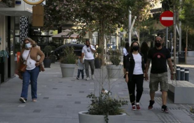 Για χάρη του τουρισμού τινάζουν στον αέρα και την Κύπρο – Πάνω από 2.500 κρούσματα σε τρεις ημέρες