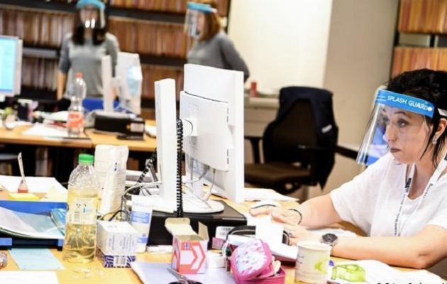 Γερμανία: Οι εργοδότες δεν μπορούν να ρωτήσουν τους εργαζομένους αν έχουν κάνει εμβόλιο