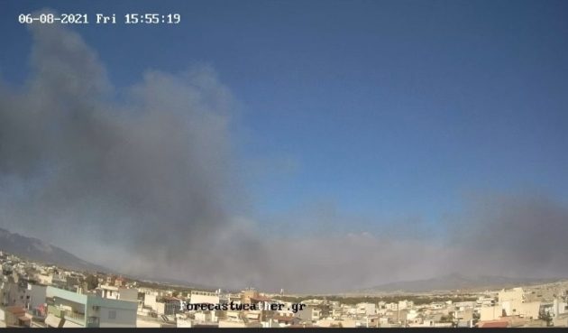 Φωτιά απειλεί τα Άνω Λιόσια
