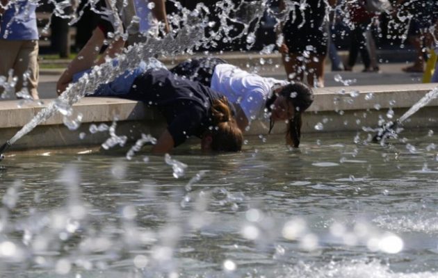 Ο «Lucifer» σαρώνει την Ιταλία: Στους 48,8 βαθμούς o υδράργυρος