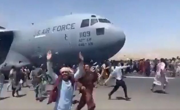 Ανθρώπινα μέλη βρέθηκαν στον τροχό ενός αμερικανικού C-17 που απογειώθηκε από την Καμπούλ