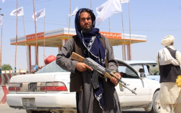 Οι Ταλιμπάν καλούν τους πολίτες να παραδώσουν τα όπλα τους