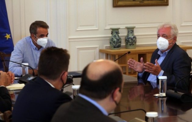 Αυτές είναι οι υποσχέσεις Μητσοτάκη για τους πυρόπληκτους της Εύβοιας