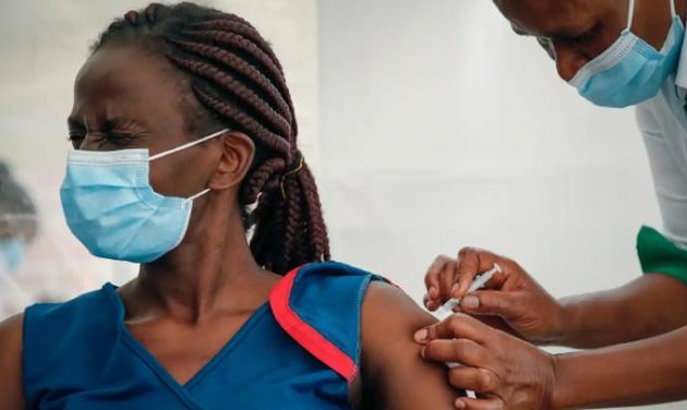 Η Ελλάδα δώρισε 200.000 δόσεις εμβολίων στη Ρουάντα