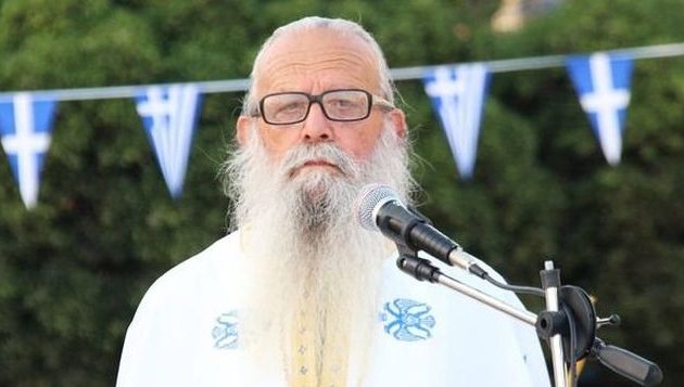 Πέθανε ο ιερέας στις Οινούσσες: Ήταν αρνητής και ανεμβολίαστος – Σε κρίσιμη κατάσταση η σύζυγός του