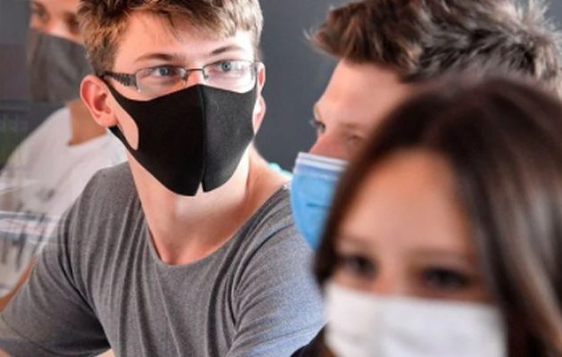 Υπουργείο Παιδείας: Άρση της μάσκας σε εκπαιδευτικές δομές – Εξαιρούνται οι εξετάσεις