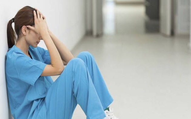 Νοσηλεύτρια στην Καρδίτσα δήλωσε ψευδώς ότι είχε εμβολιαστεί