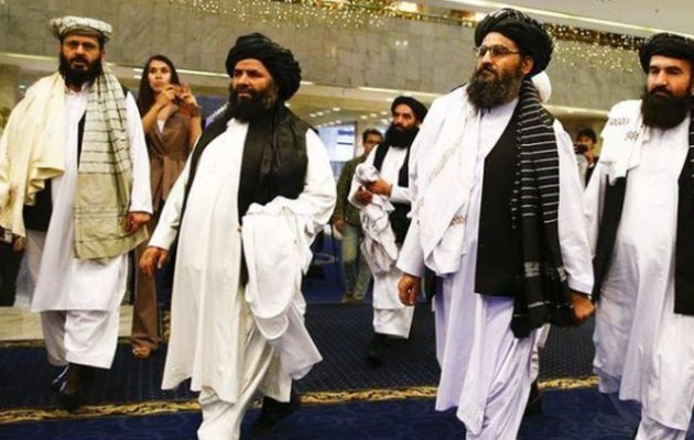 Η βρετανική κυβέρνηση διεξάγει απευθείας συνομιλίες με τους Ταλιμπάν