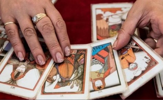 Επίθεση με βιτριόλι: Η χαρτορίχτρα της δράστριας Έφης είχε καταδικαστεί για απάτη