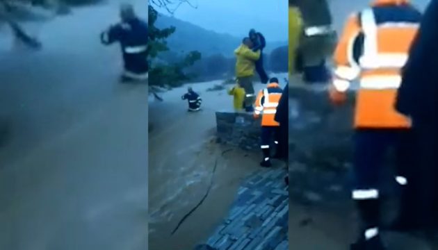 Εύβοια: Πυροσβέστες έσωσαν οικογένεια τουριστών από ορμητικά νερά