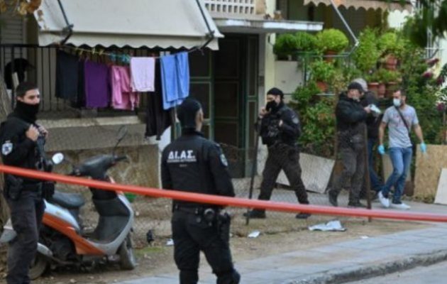 Αιγάλεω: Ο 20χρονος περιέγραψε καρέ-καρέ πώς σκότωσε τη μητέρα του