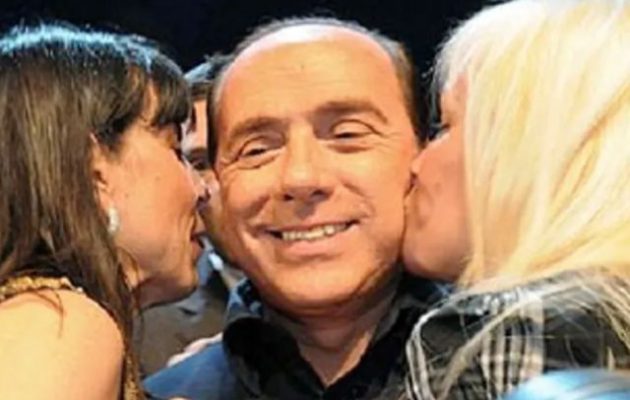 «Αθώος» ο Σίλβιο Μπερλουσκόνι για τα μπούνγκα-μπούνγκα πάρτι