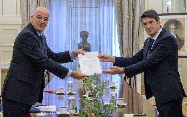 Ο Δένδιας παρέδωσε στον Μεσονάβ τη Ρηματική Διακοίνωση για την ελληνο-γαλλική συμφωνία