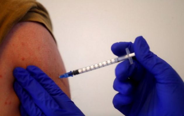 H Λιθουανία δίνει δώρο 100 ευρώ σε όποιον ηλικιωμένο εμβολιαστεί
