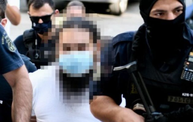 Για απόπειρα ανθρωποκτονίας κατηγορείται ο ιερέας που έριξε βιτριόλι στους μητροπολίτες