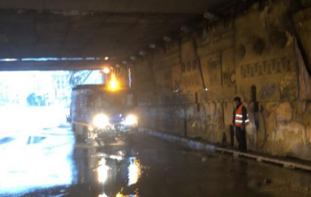 Ο Δήμος Νέας Σμύρνης καταγγέλλει εργολάβο ως υπαίτιο πλημμύρας