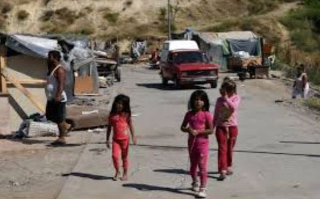 Απογραφή Βόρεια Μακεδονία: «Εξαφάνισαν» τους Ρομά