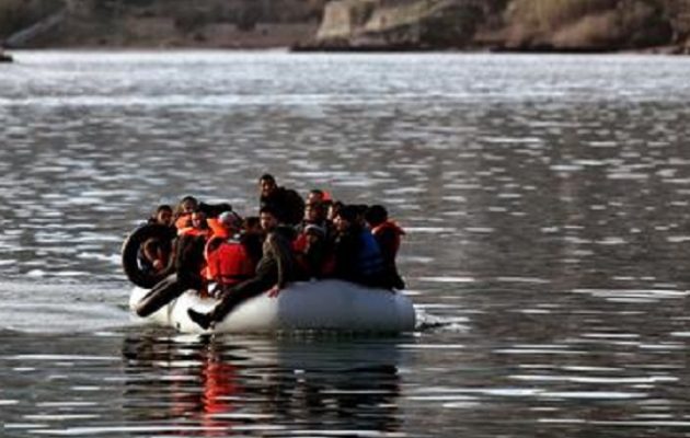 Τageszeitung για προσφυγικό: «Όταν τα θύματα παρουσιάζονται ως θύτες»