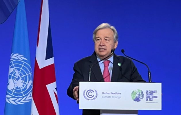 Αντόνιο Γκουτέρες: Σκάβουμε τους τάφους μας