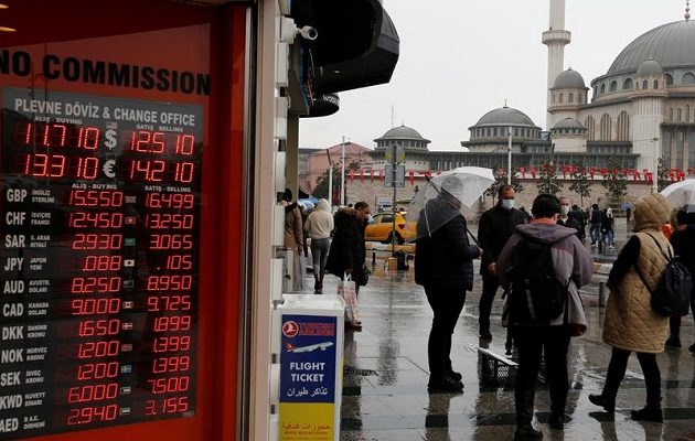 Rheinische Post: «Νέο νόμισμα το δολάριο στην Τουρκία»