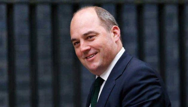 Bρετανός υπ. Άμυνας σε Πούτιν: Μην εισβάλετε στην Ουκρανία – Θα έχετε συνέπειες